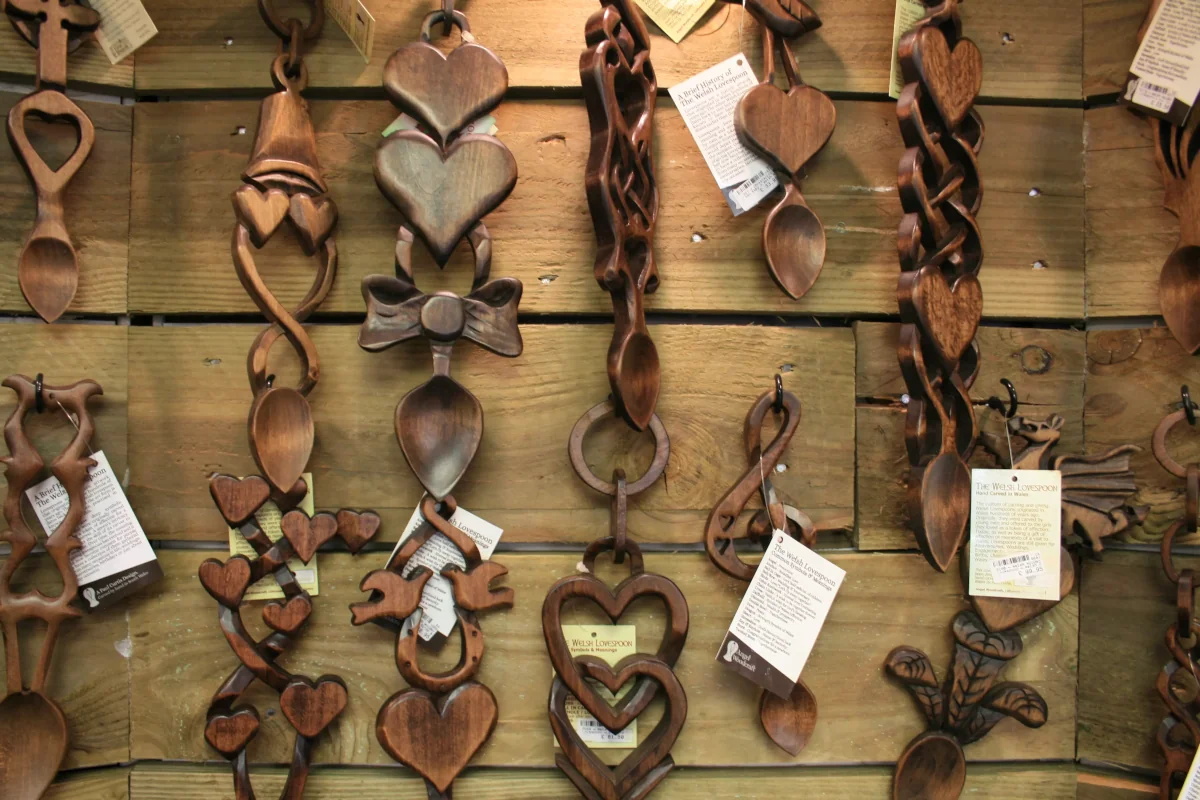 Category image for Lovespoons